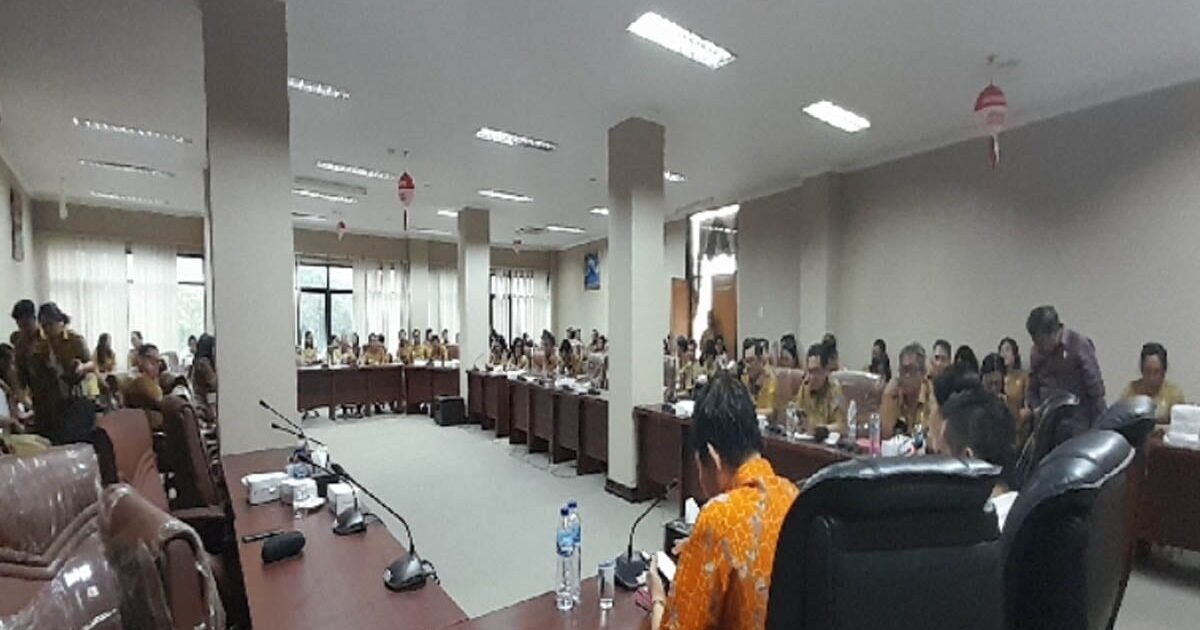 Pemprov Sulut Vaksinasi Virus Babi