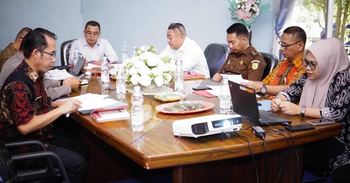 Sirajudin Lasena Pimpin Sidang Landreform