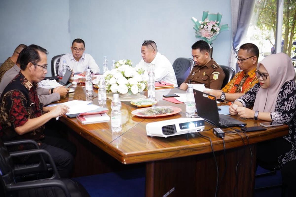 Sirajudin Lasena Pimpin Sidang Landreform