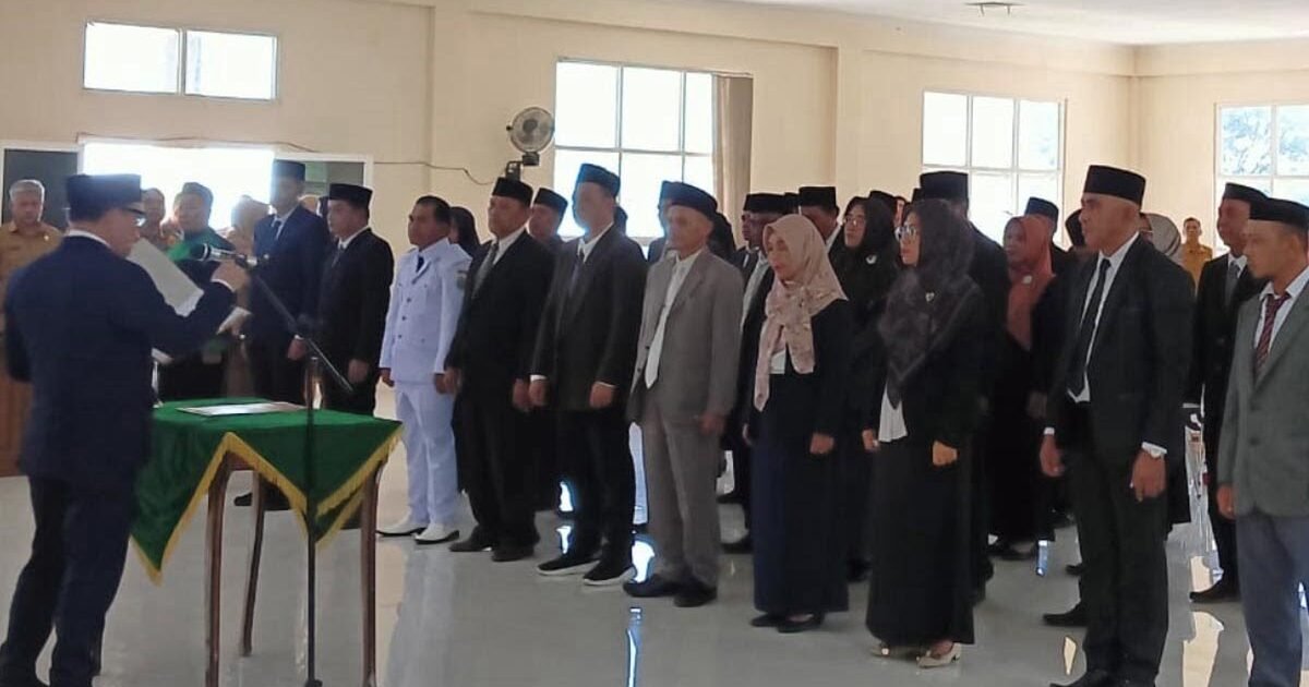 Pj Bupati Buol Muchlis Lantik 40 Pejabat