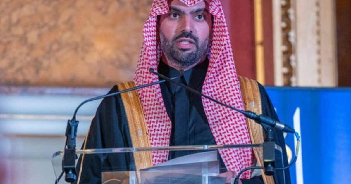 Saudi Arabia Menetapkan Aturan Berpakaian Baru