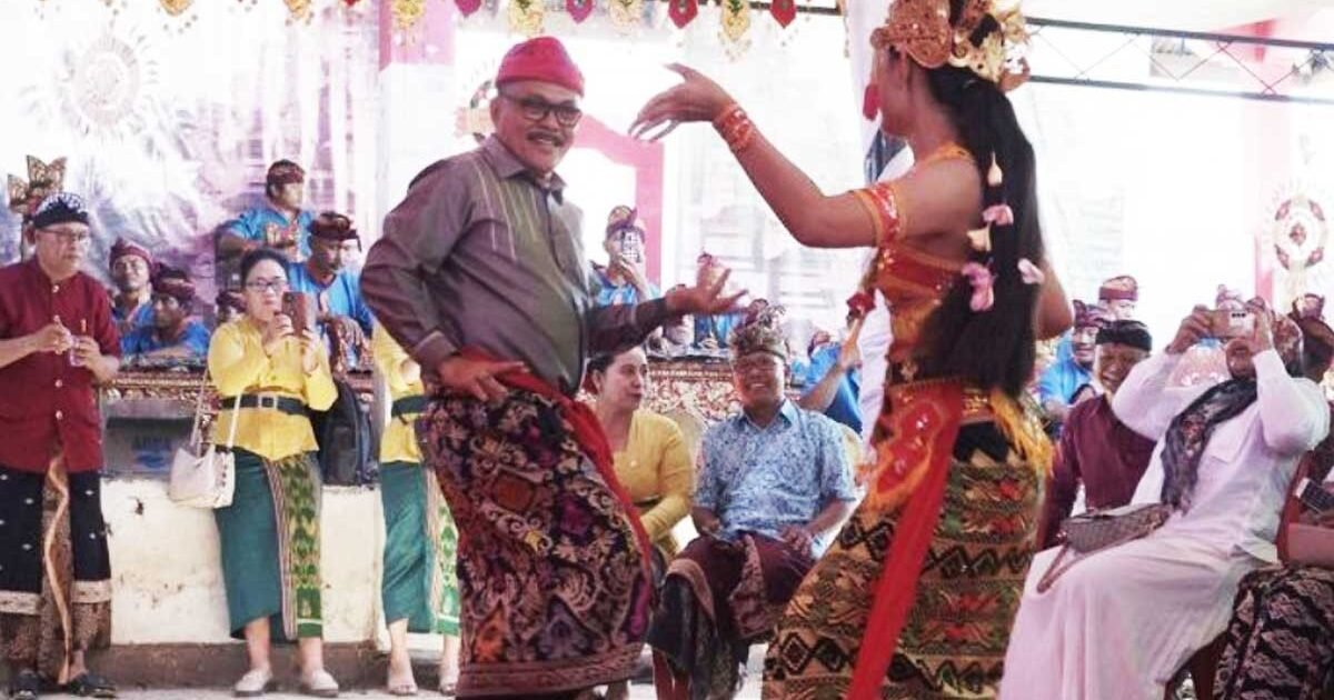 Bupati Bolmong Meriahkan Perayaan Dharma Santi