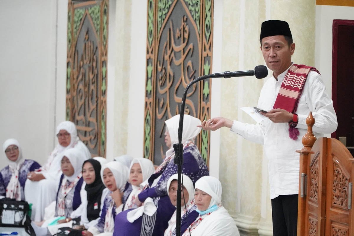 Bupati Lepas Jamaah Haji Bolsel