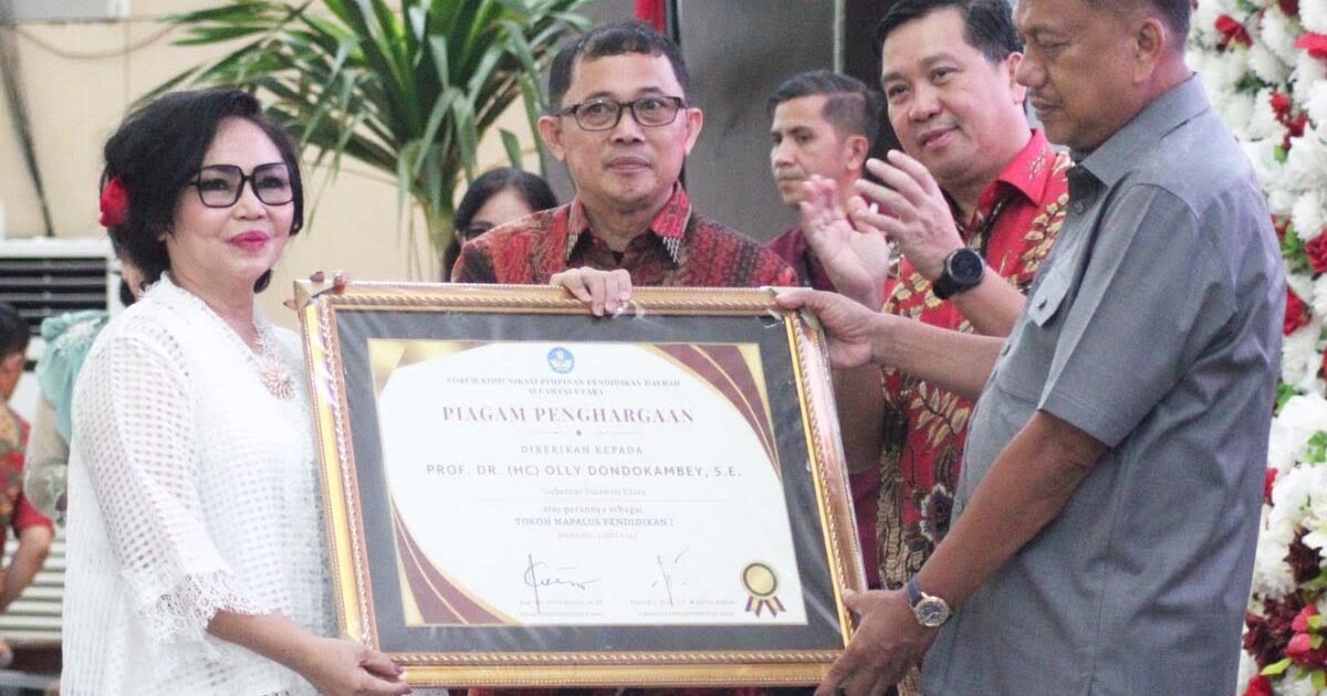 Olly Dondokambey Raih Penghargaan Mapalus Pendidikan