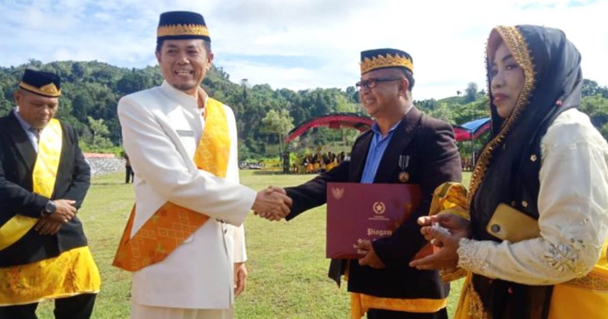 Penghargaan Guru-guru di Buol