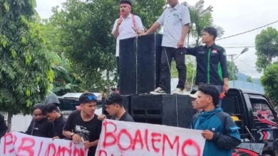 Mahasiswa Boalemo Desak Pembayaran Gaji Guru