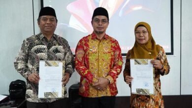 Sirajudin Lasena Serahkan SK PLH Sekretaris Daerah