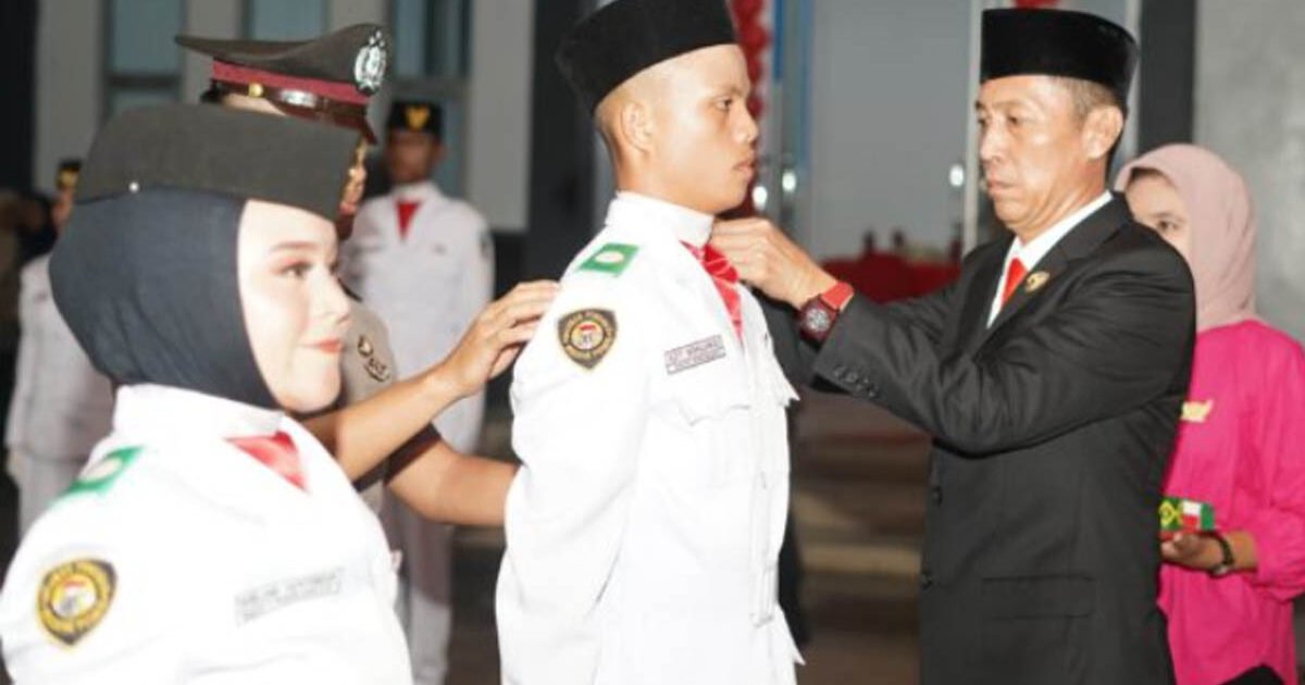 Bupati Bolsel Kukuhkan Anggota Paskibraka