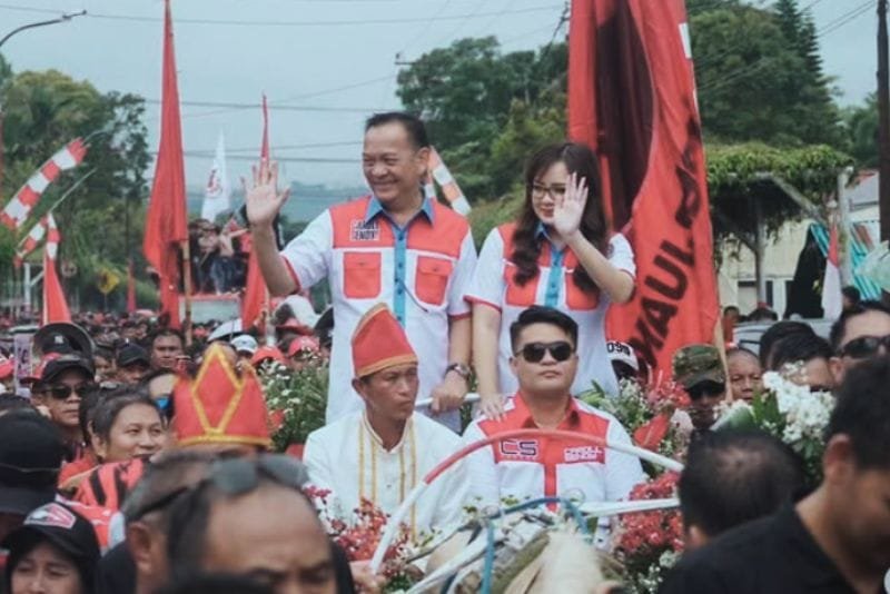 Caroll Senduk dan Sendy Rumajar Segera Dilantik