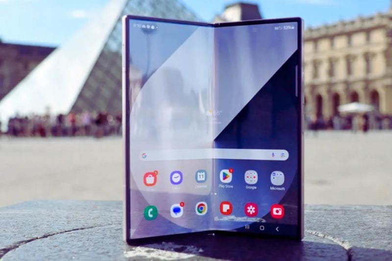 Apple Rilis Perangkat Lipat Pertama