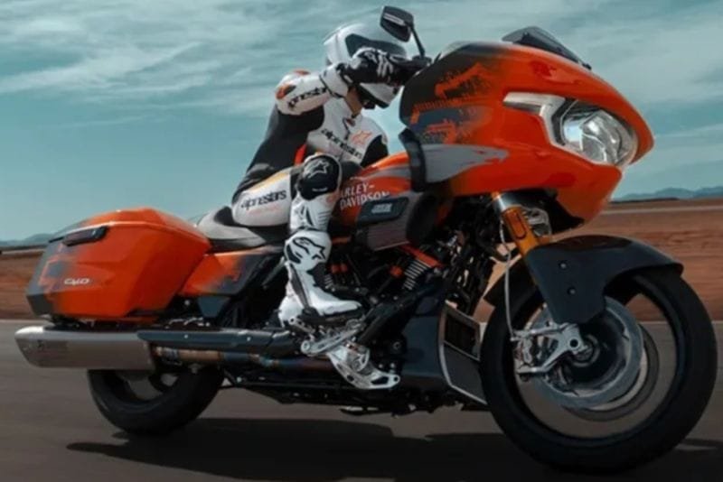 Harley-Davidson CVO Road Glide RR 2025