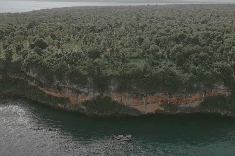 Pulau Gili Iyang