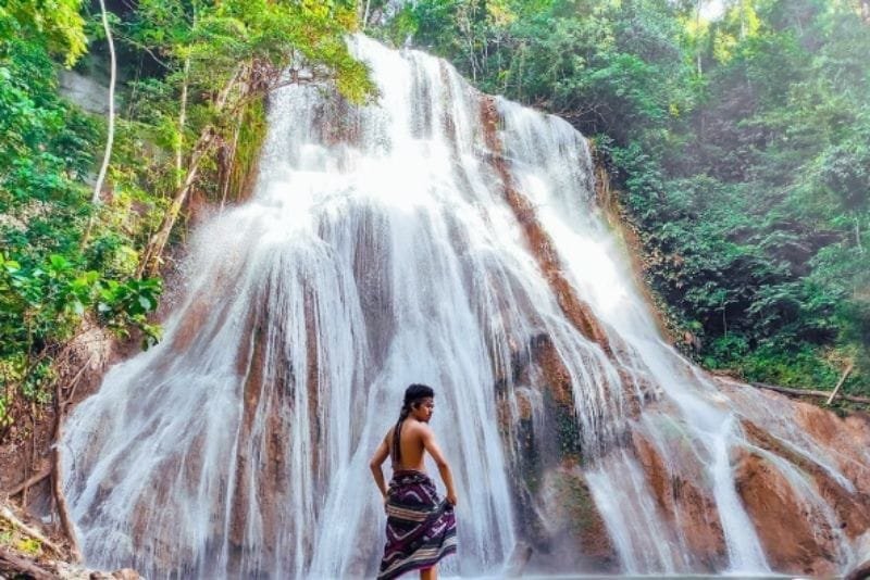 Air Terjun Tondopi Bombana