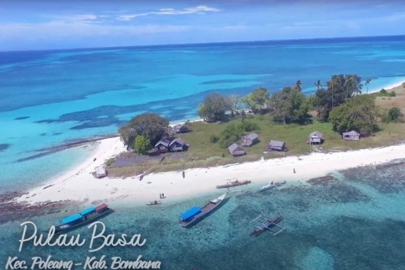 Pulau Basa Poleang