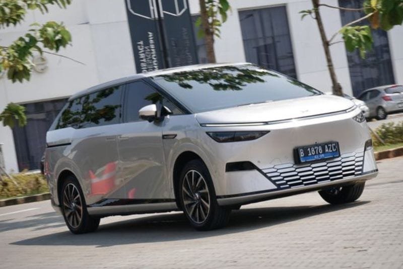 Xpeng X9 Indonesia
