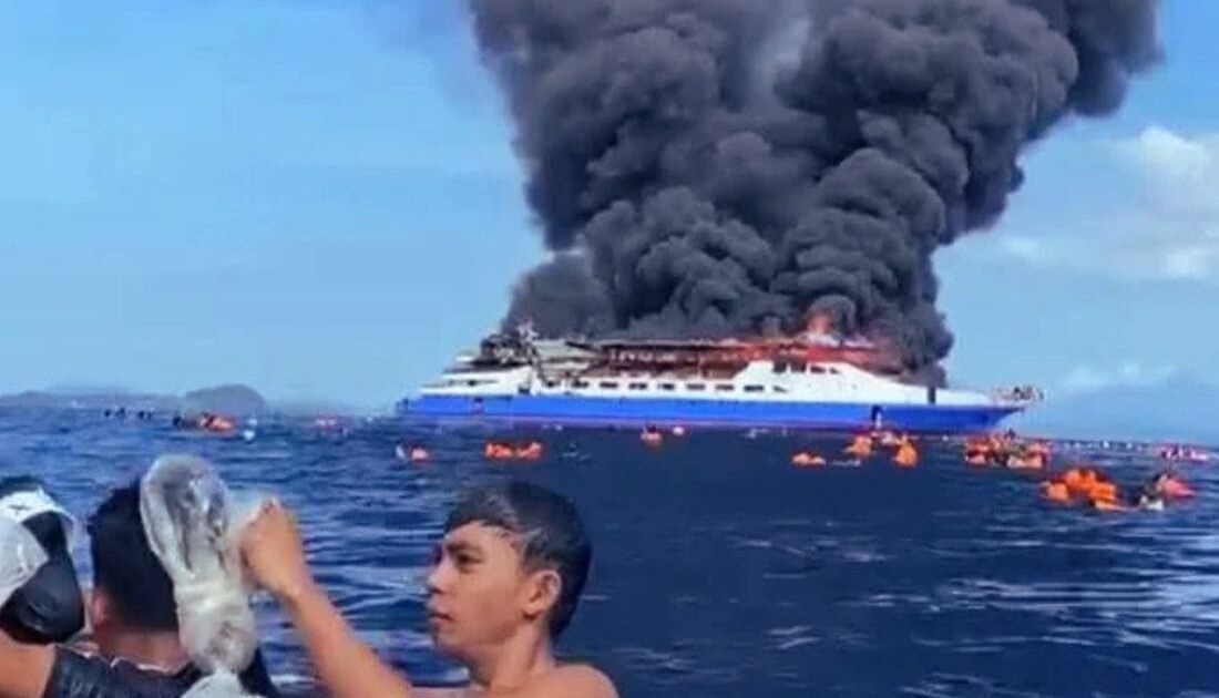 Kebakaran Kapal Barcelona V