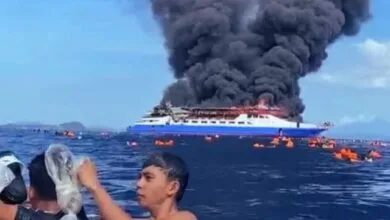 Kebakaran Kapal Barcelona V