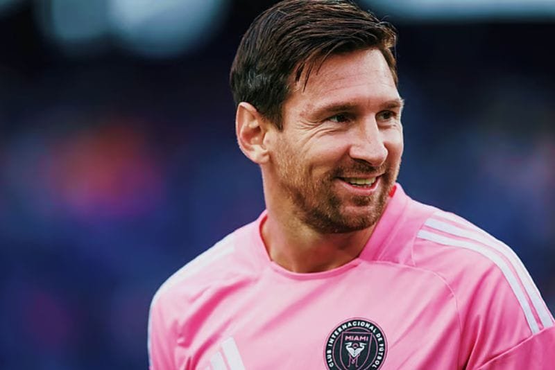 Messi cetak brace