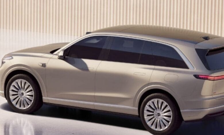 SUV listrik full-size Onvo L90
