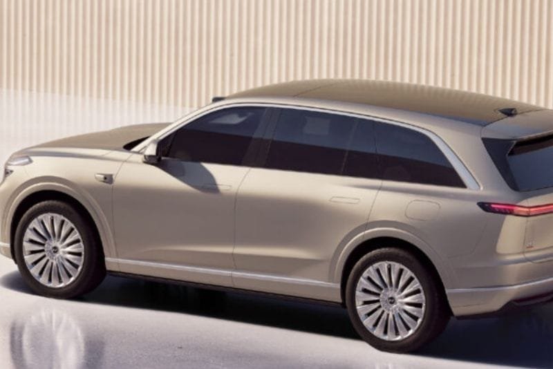 SUV listrik full-size Onvo L90