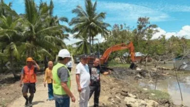 Pembangunan tanggul Buyat Tengah